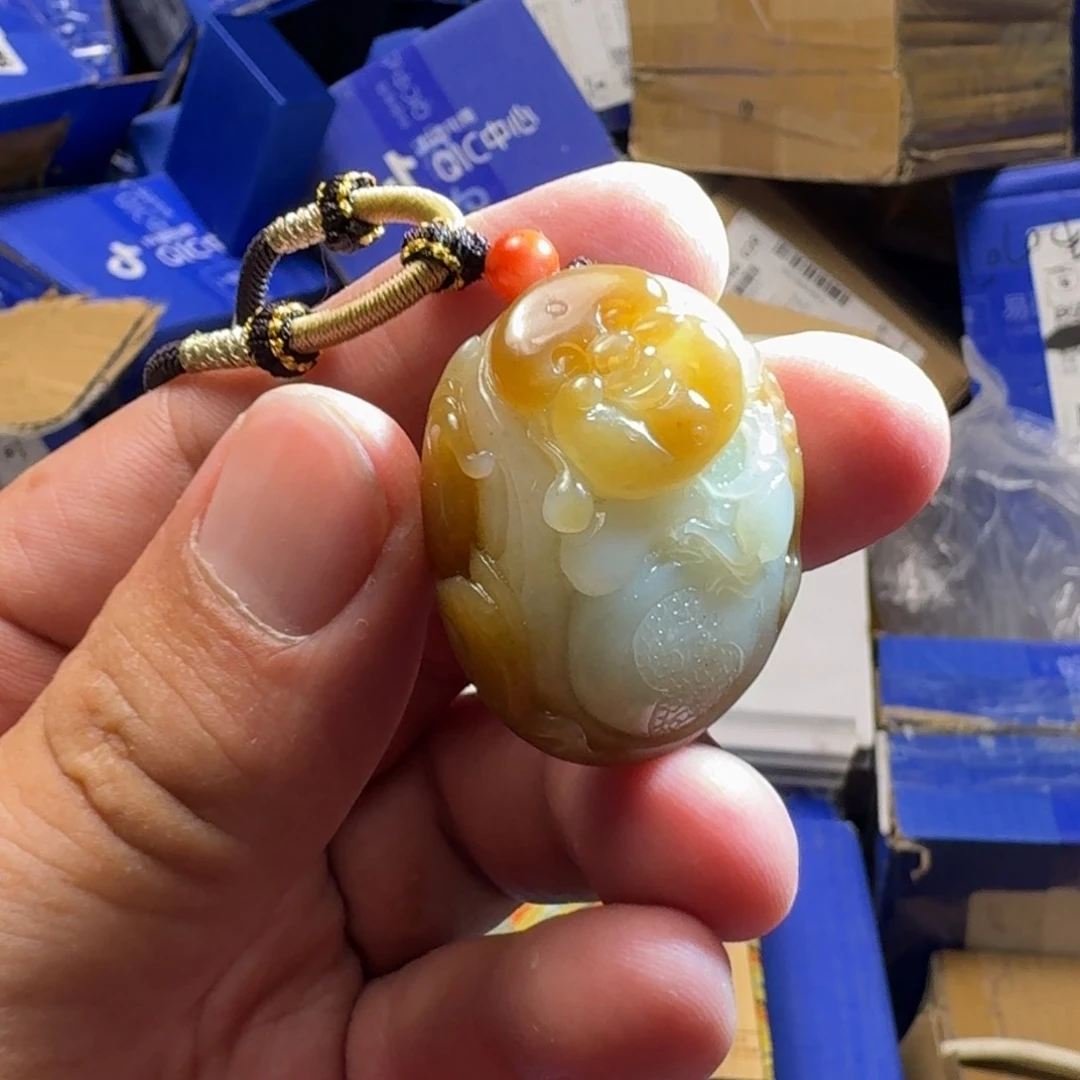 和田玉（糖玉）未镶嵌颈饰
