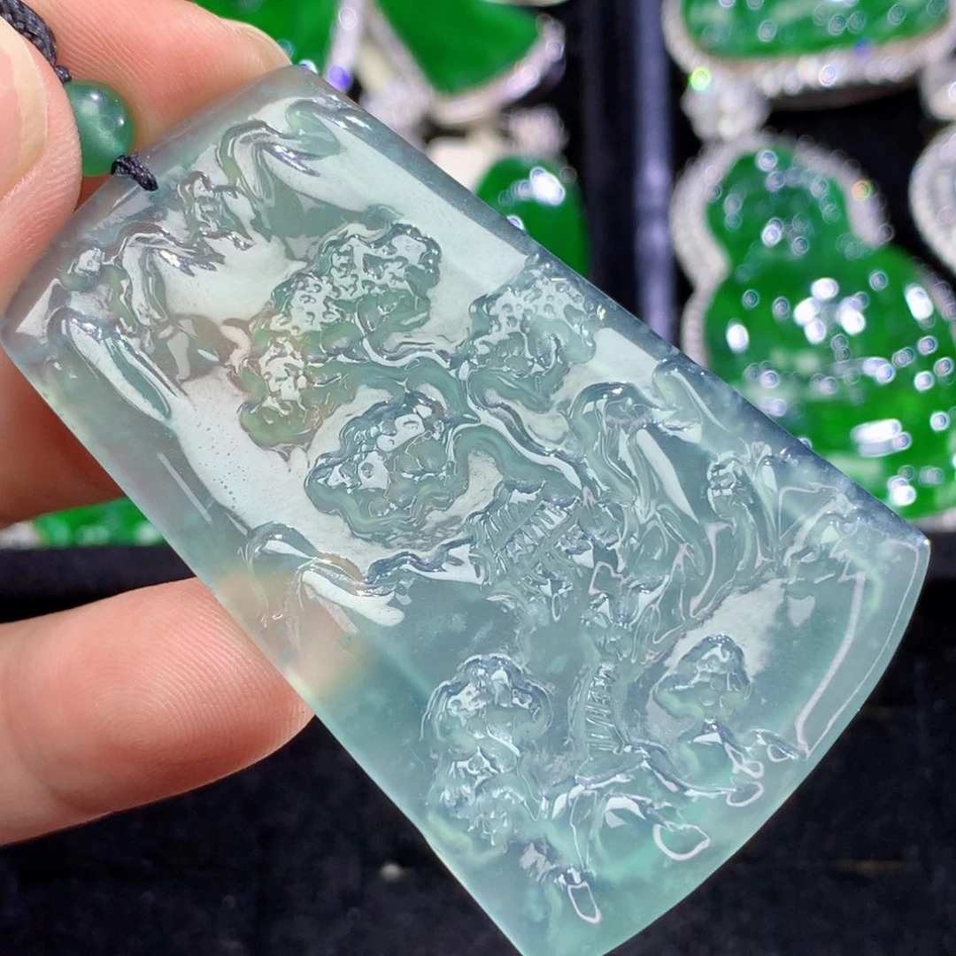 翡翠未镶嵌颈饰翡翠