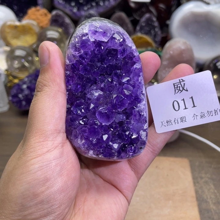 未镶嵌水晶珠宝半成品