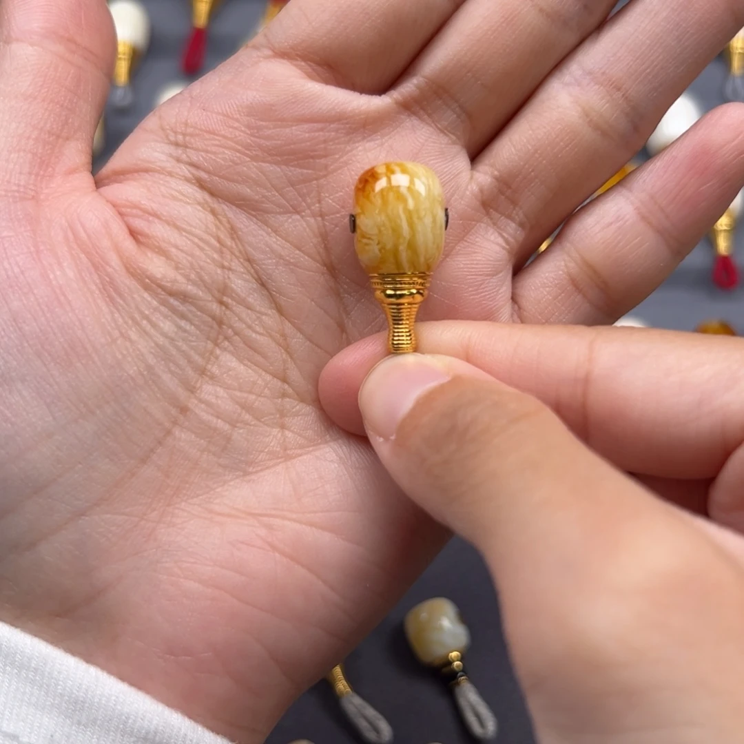 琥珀未镶嵌裸石11.5mm