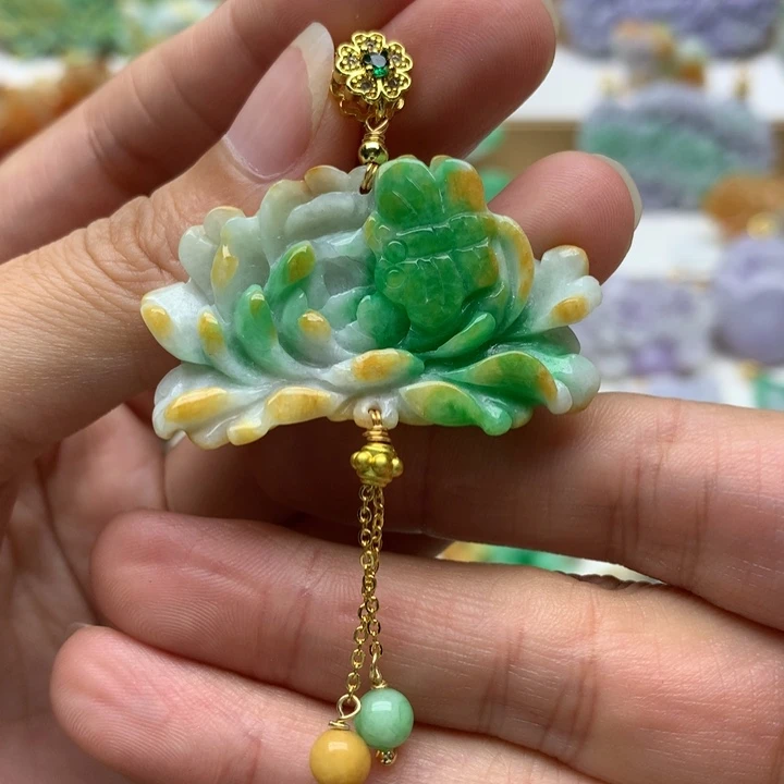 颈饰未镶嵌翡翠翡翠