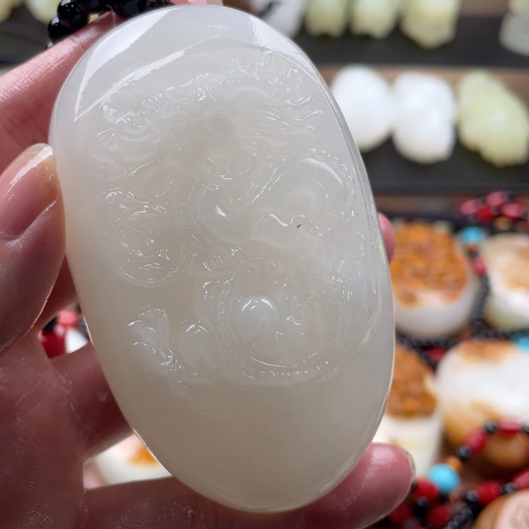 用***5石材天然古青石手把件