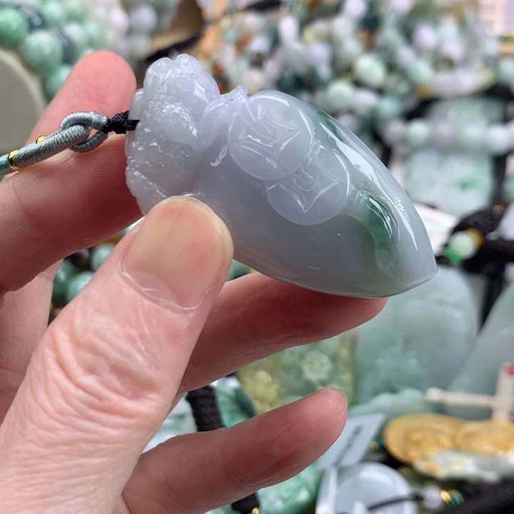翡翠未镶嵌颈饰吊坠