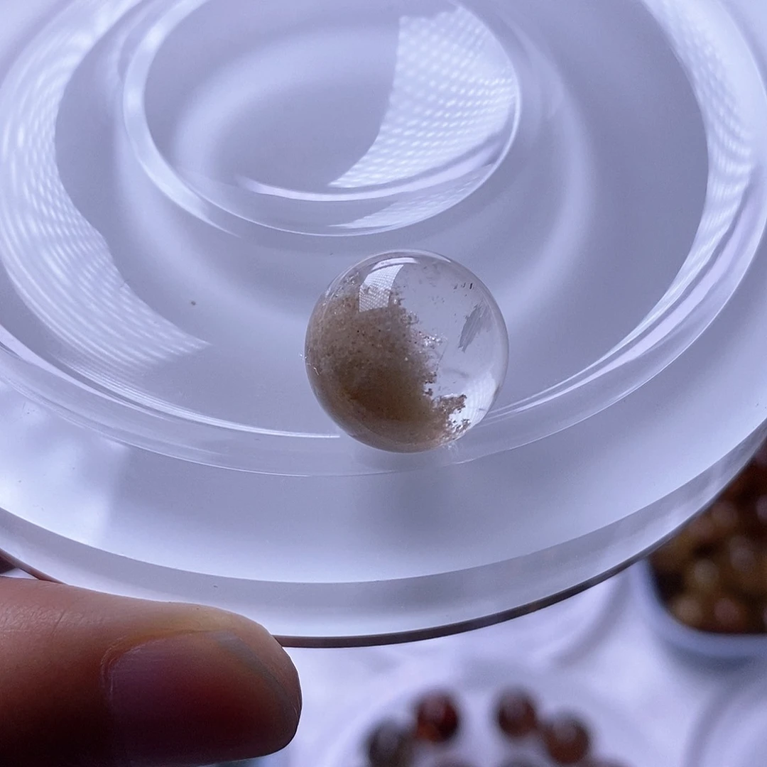 水晶天然水晶打孔不退不换未镶嵌金**?