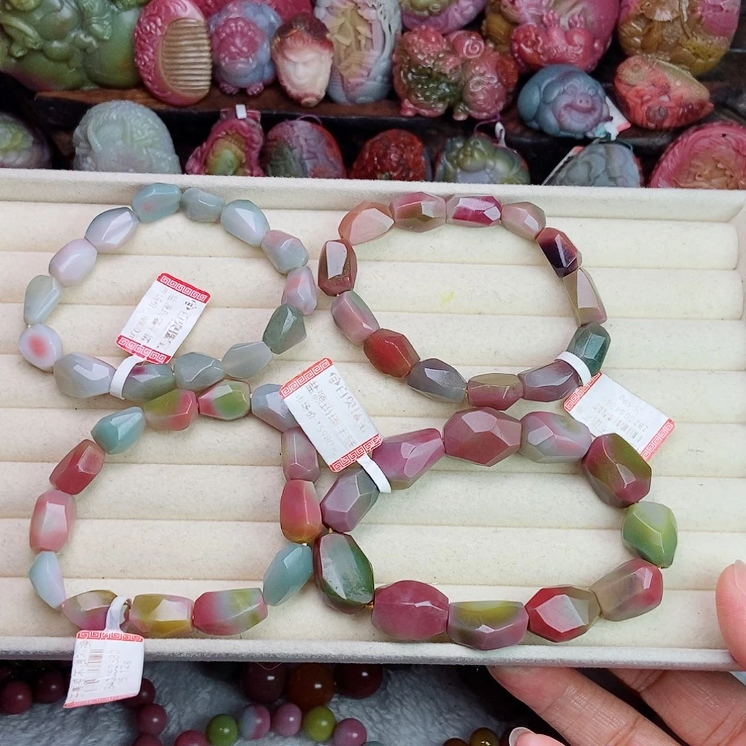 未镶嵌石英质玉（盐源）珠宝半成品