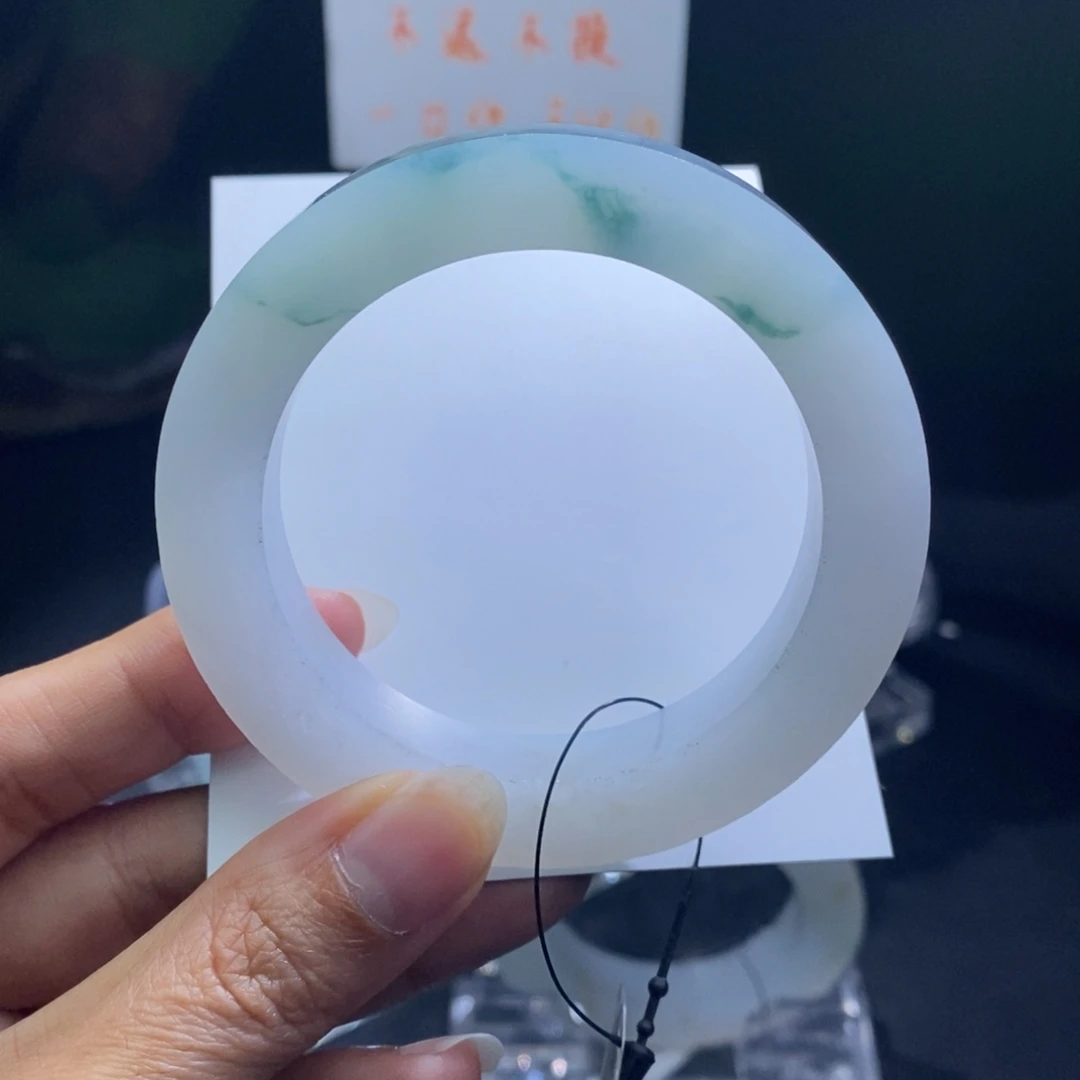 未镶嵌冰胶飘花清新淡雅54到60正圈定制翡翠