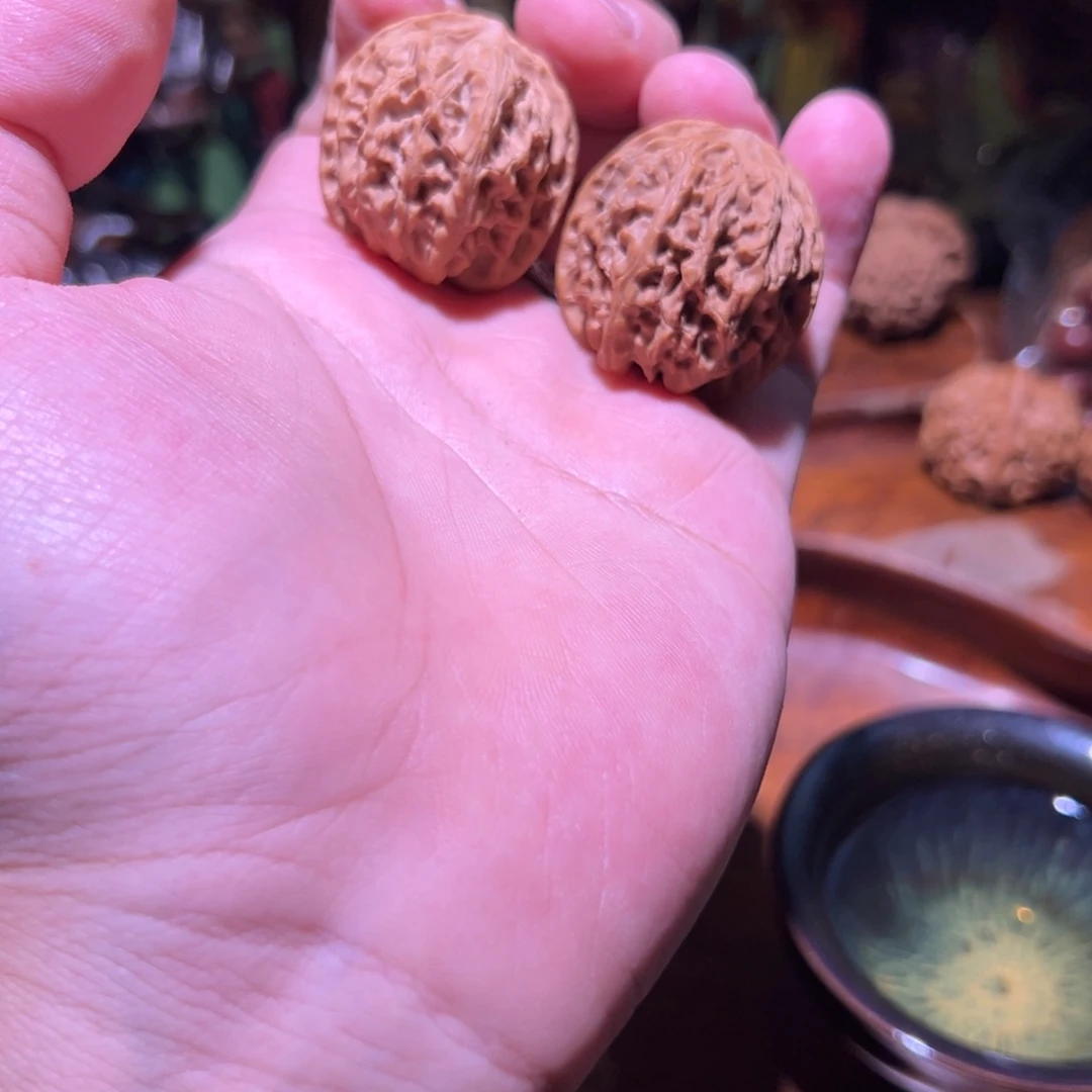 文玩核桃吊坠32全品苹果圆手捻一对