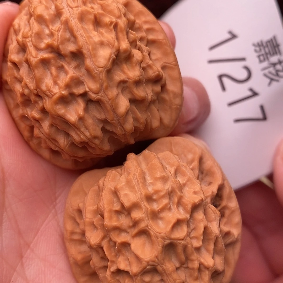 文玩核桃把件38.6金牛