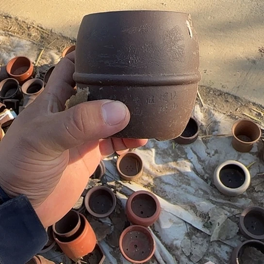 是一个不知名作家与著名导演兼电影