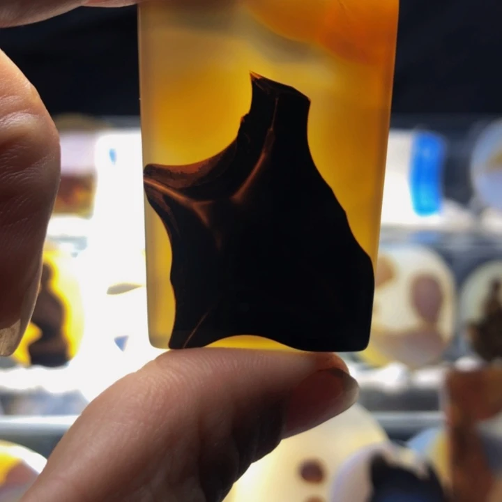 合金玛瑙/玉髓珠宝奇石111