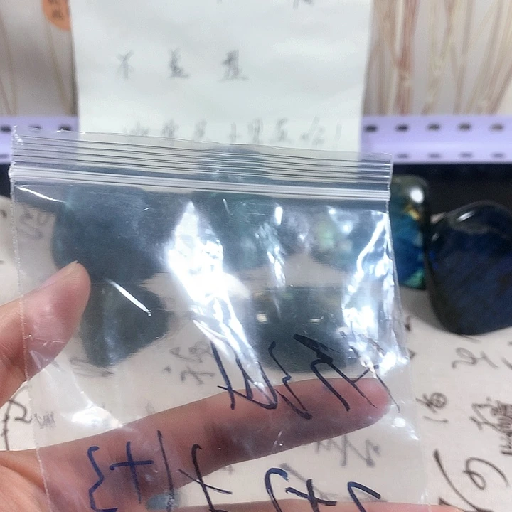 长石吊坠(不含链)未镶嵌奶****?