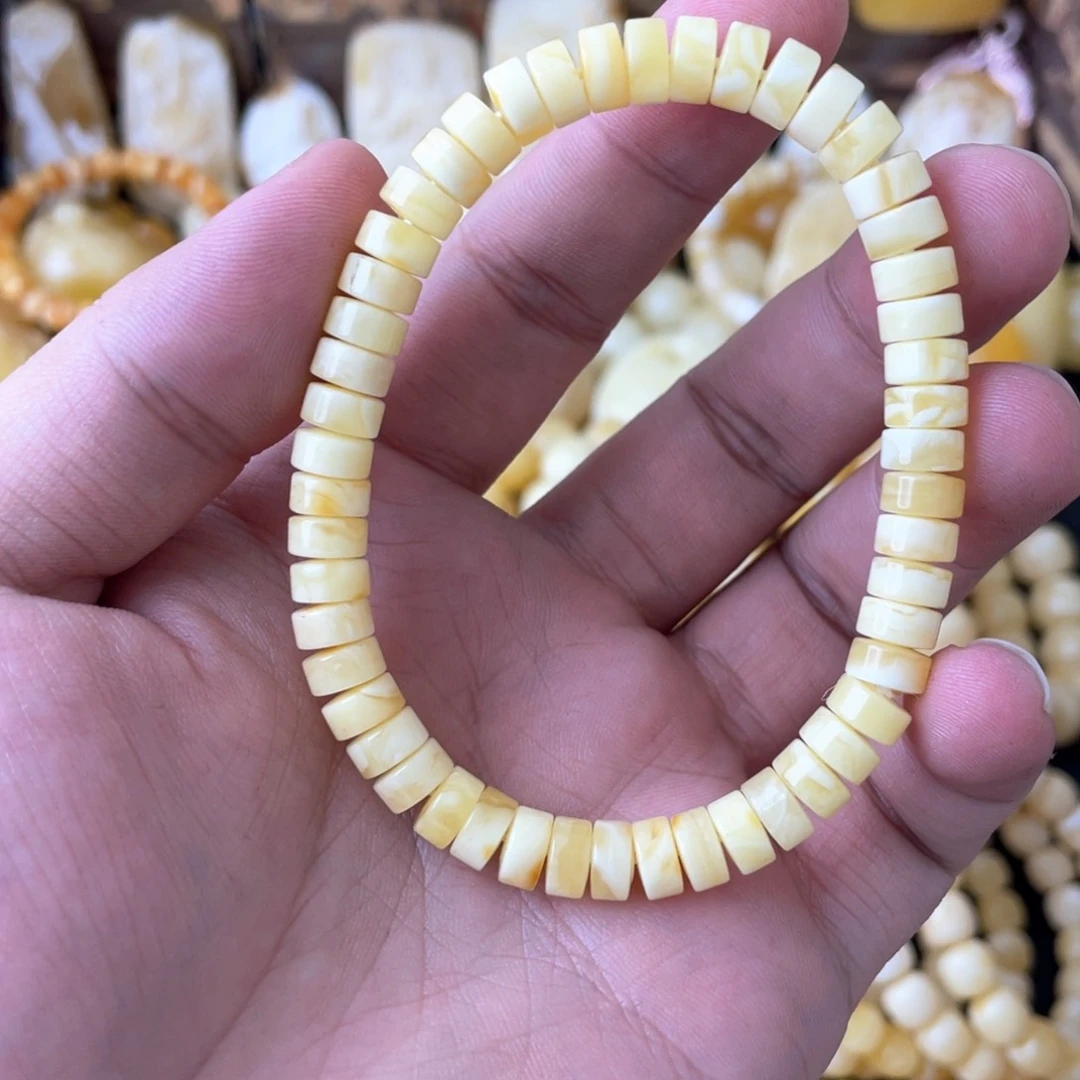 琥珀手串未镶嵌7+俄料妖白花药片手串