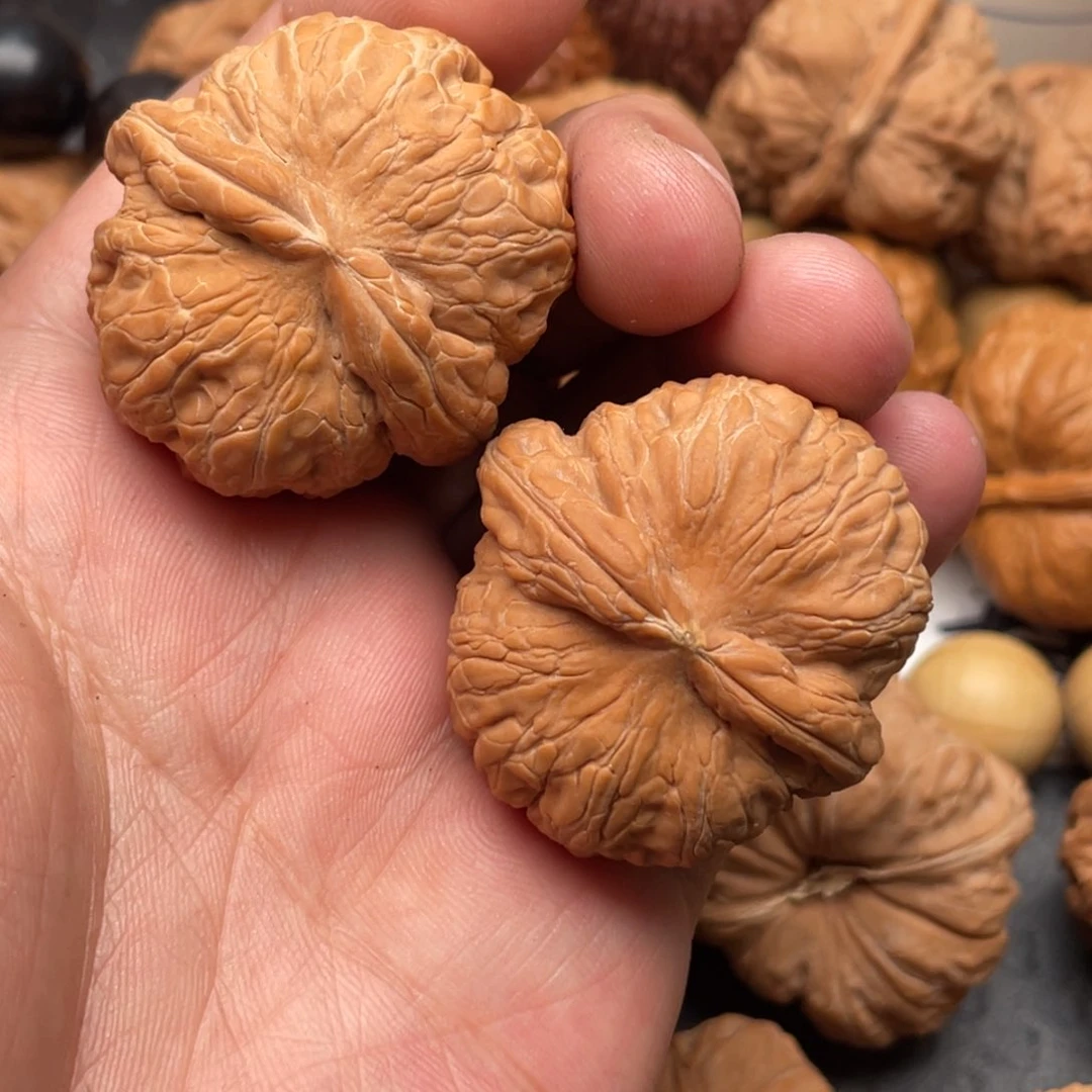 文玩核桃把件蕭**元宝