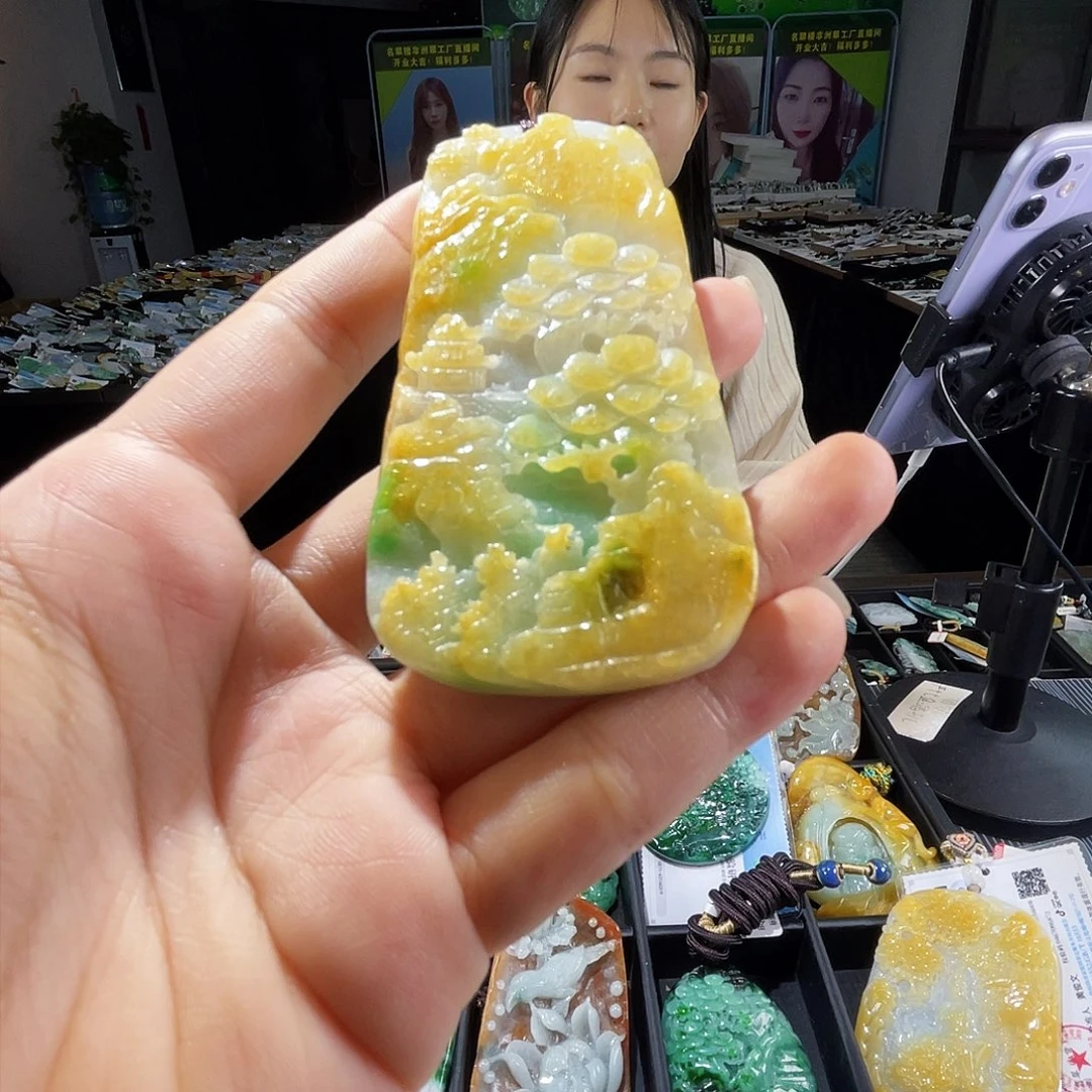 颈饰未镶嵌翡翠一