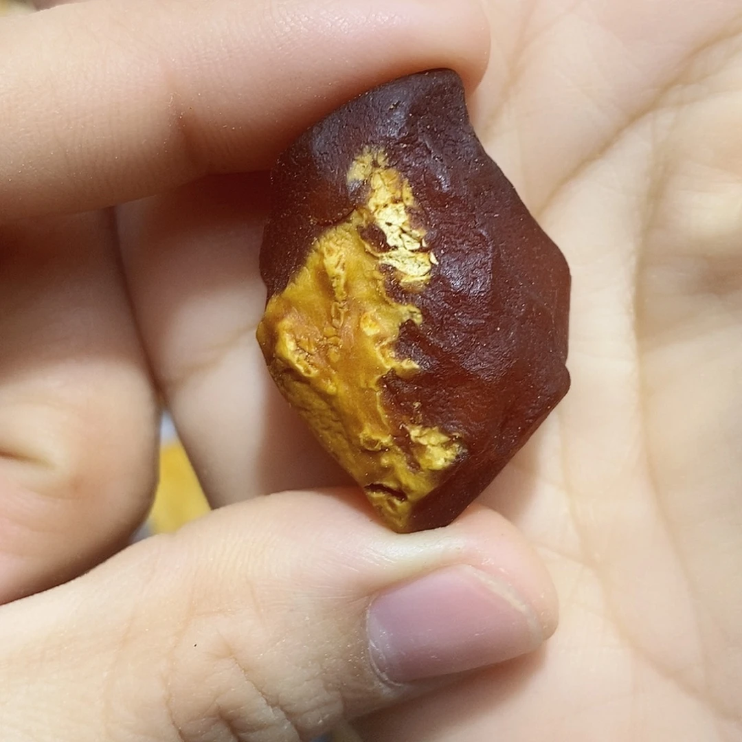 定制琥珀蜜蜡原石