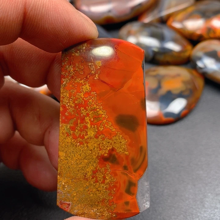 玛瑙/玉髓颈饰未镶嵌小****&