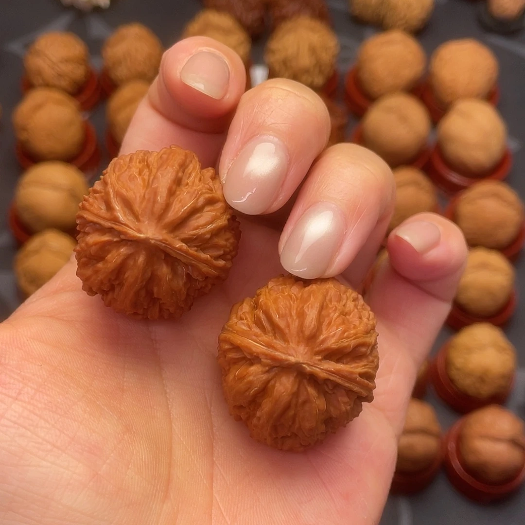 把件文玩核桃红锦鲤