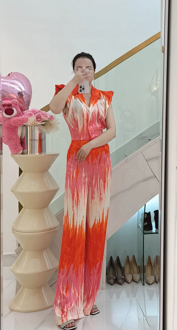 林静茜/晕染连体裤