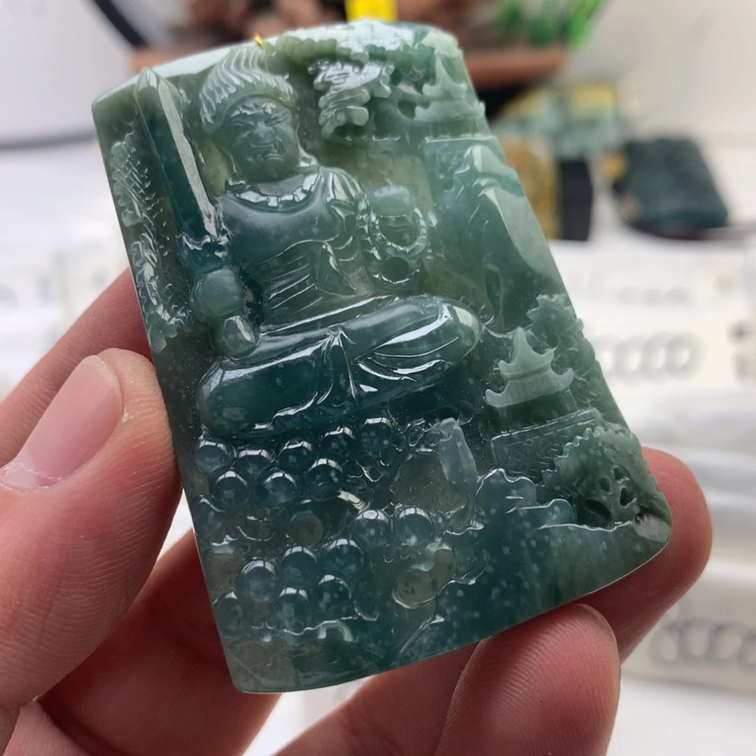 颈饰未镶嵌翡翠不动
