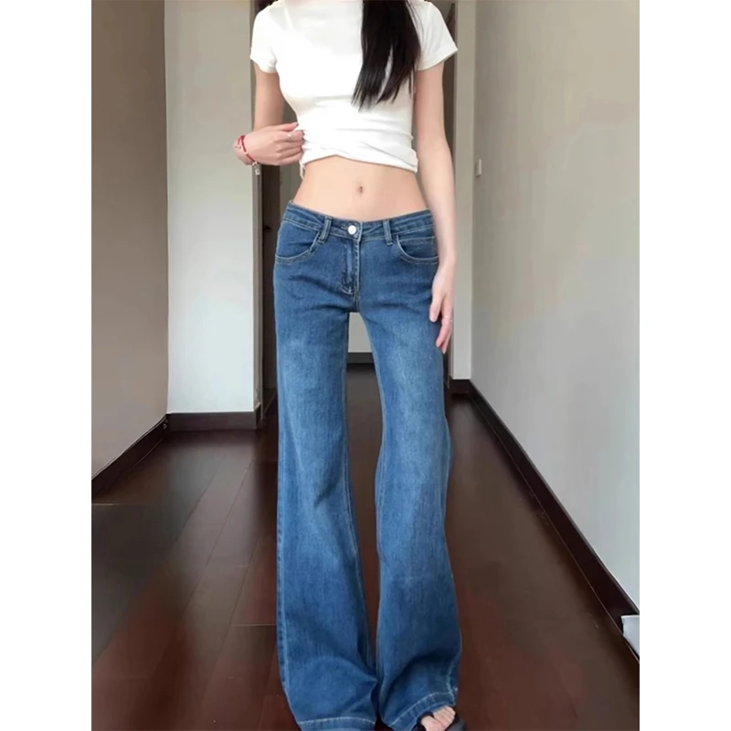 深蓝色微喇叭牛仔裤女秋季新款中低腰弹力修身显瘦百搭直筒拖地裤