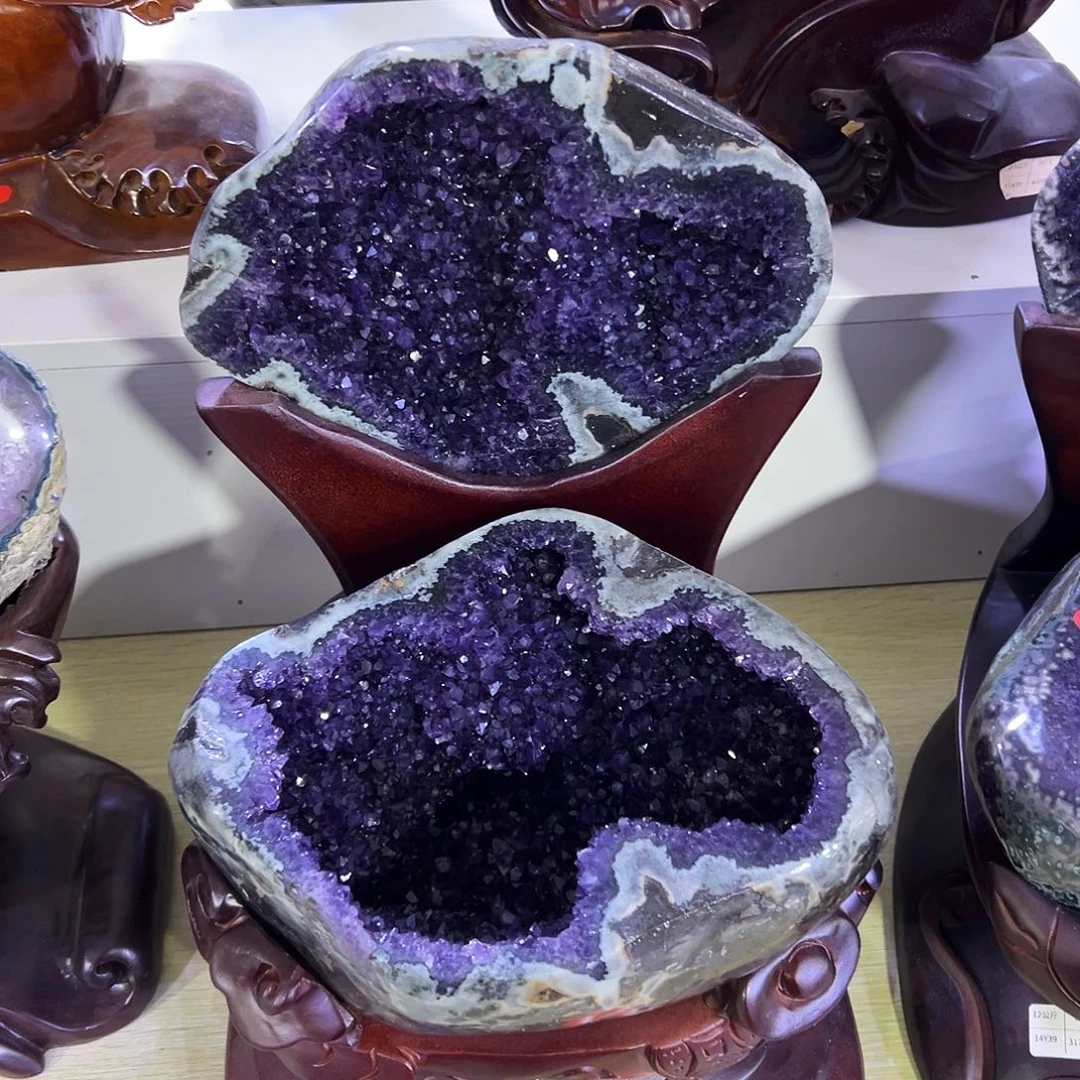 紫晶未镶嵌大型摆件（非配饰）