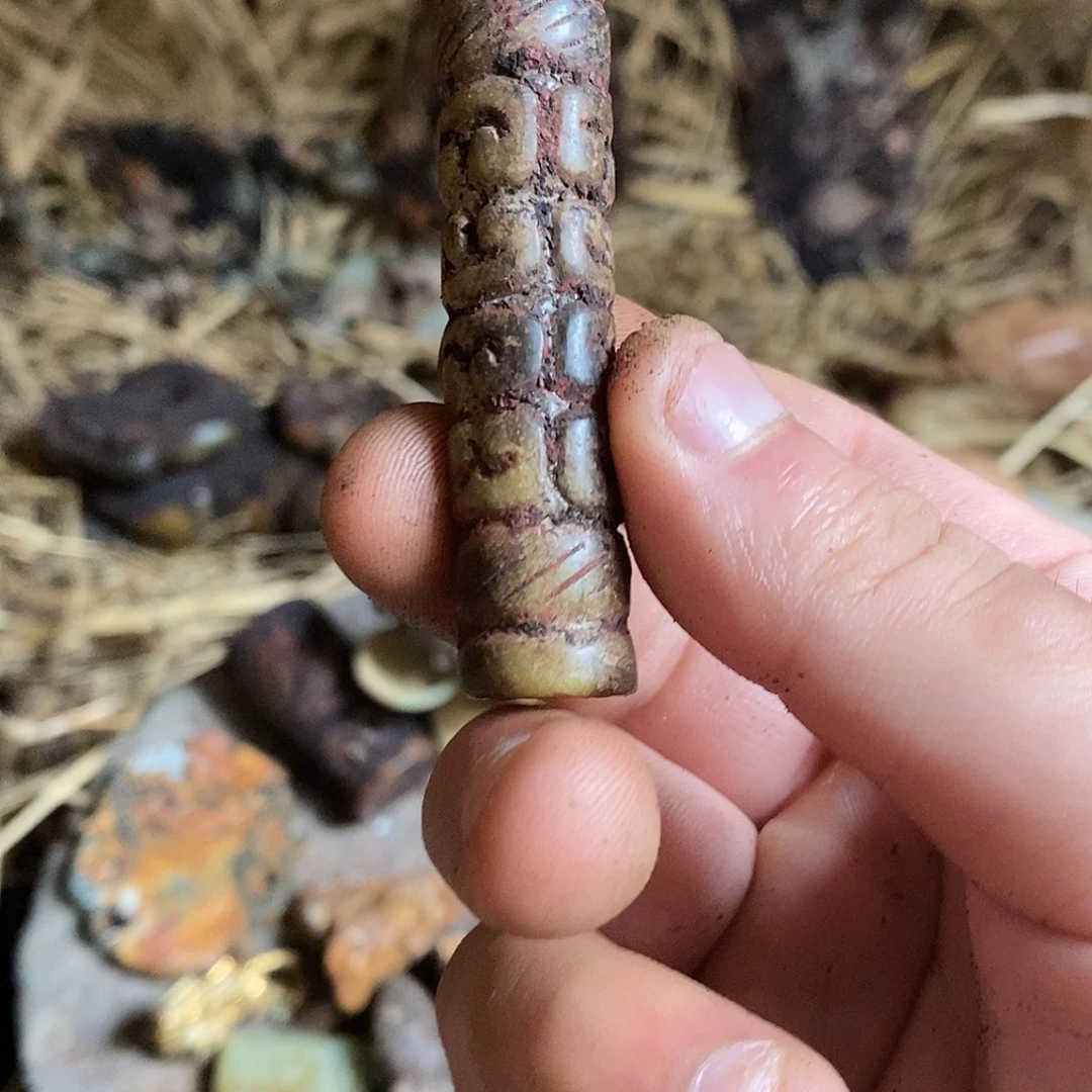 w***G颈饰未镶嵌和田玉（糖玉）