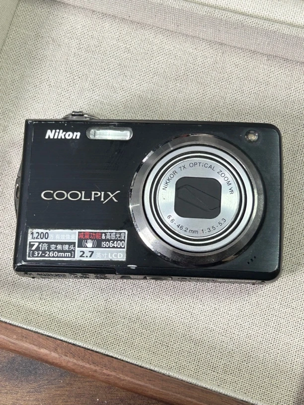 9新 Nikon/尼康 s630 黑色 复古ccd数码相机