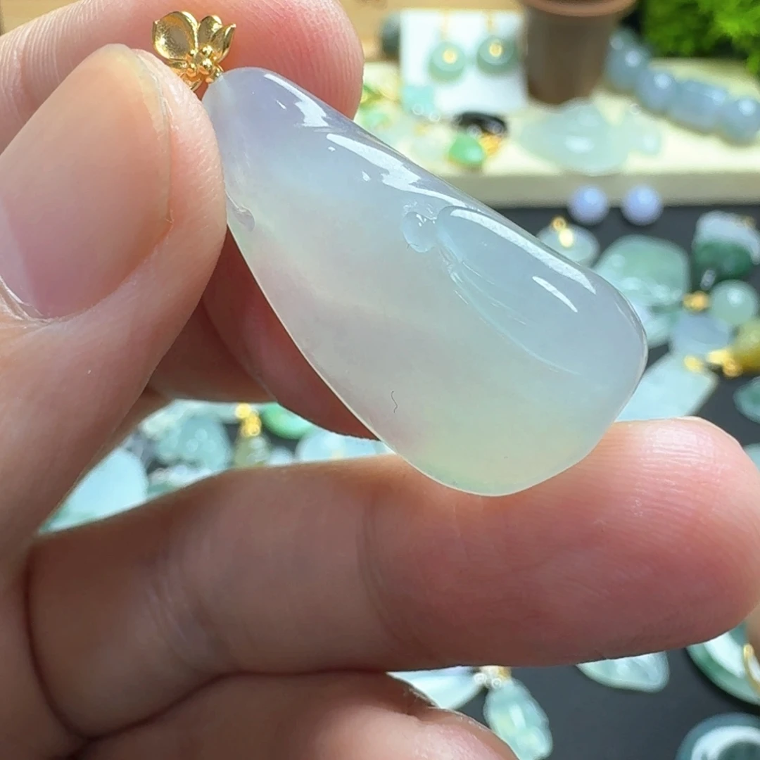 翡翠18K金镶嵌颈饰悟道