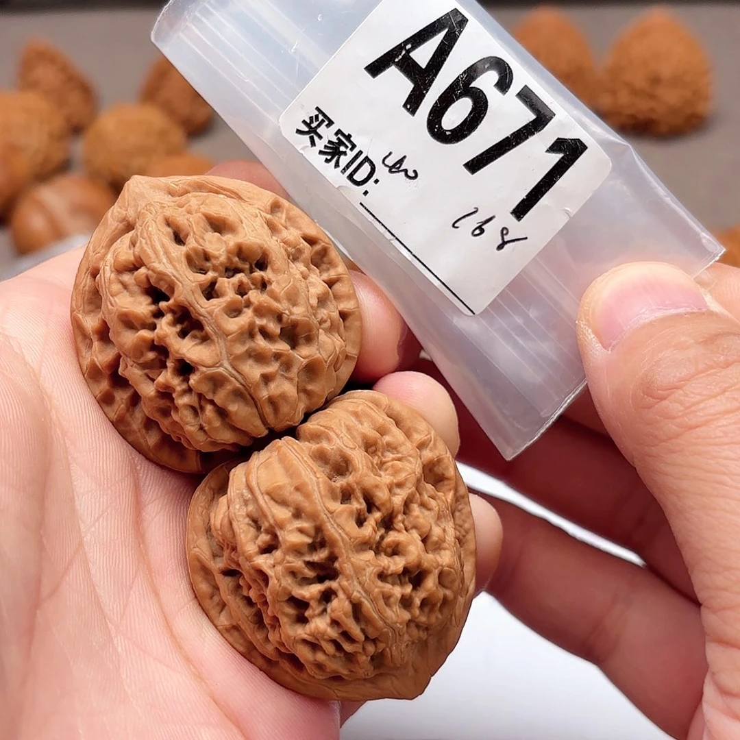 文玩核桃把件凤凰台671