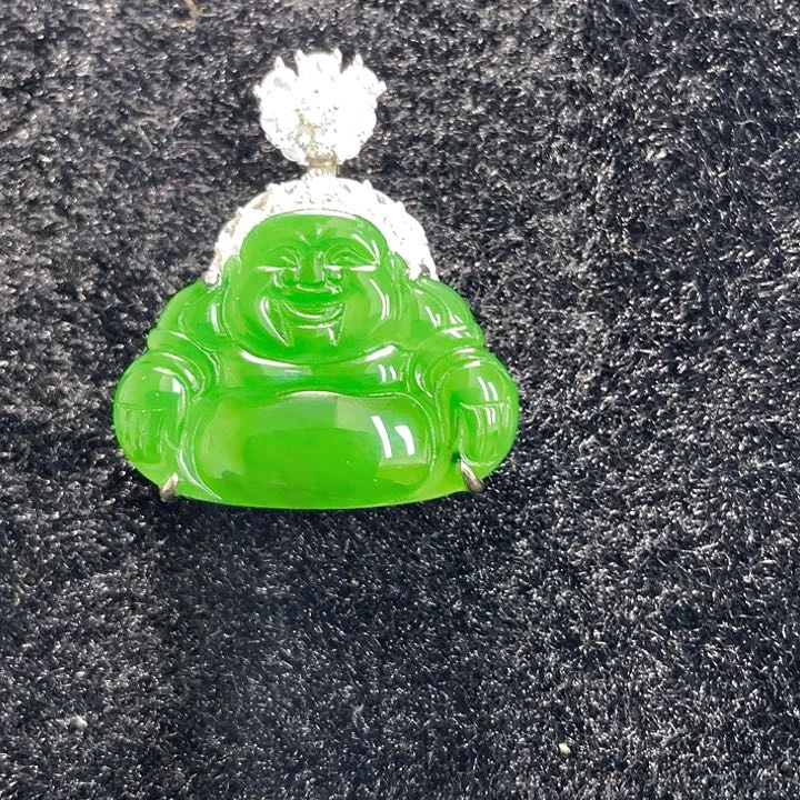 翡翠颈饰未镶嵌67，