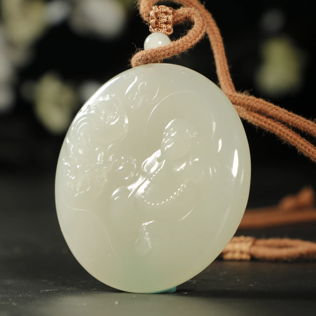 lot8811和田玉暖白色弥勒佛挂件/云南典藏