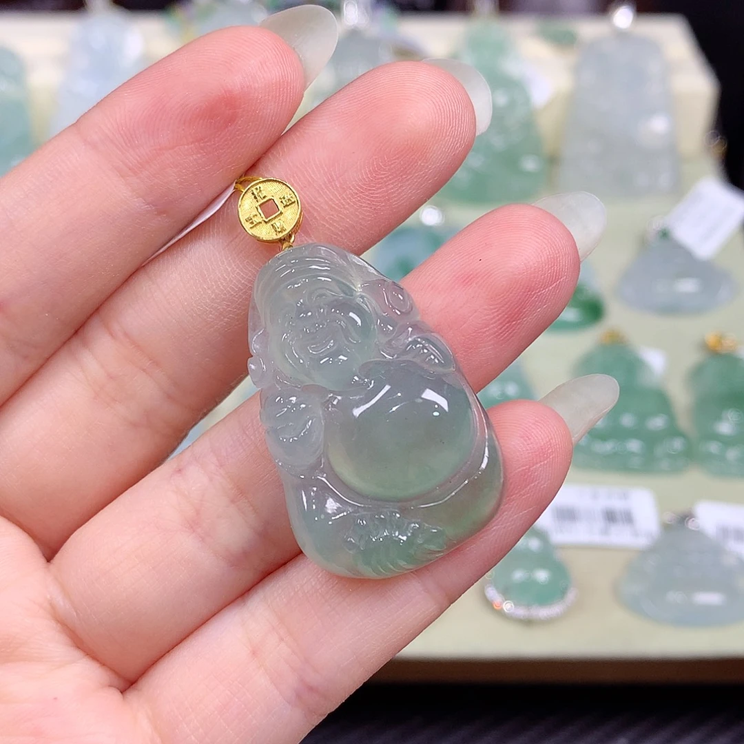 翡翠18K金镶嵌颈饰