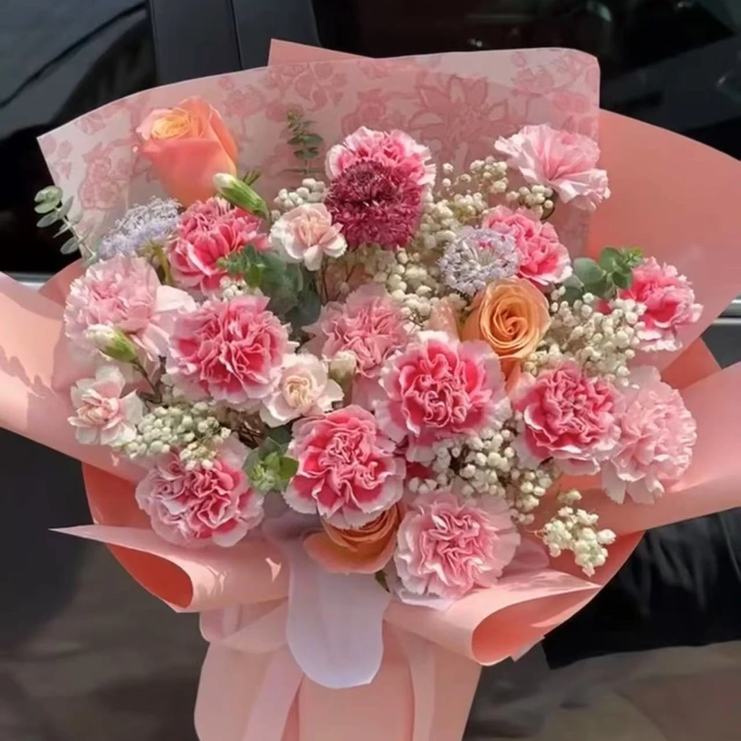 笑颜樱花粉朱小姐等19支。