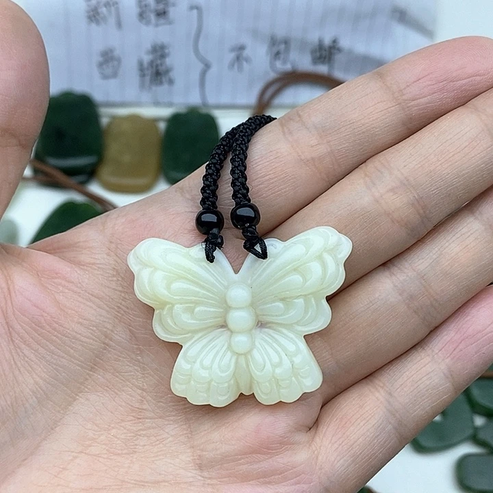 颈饰未镶嵌和田玉