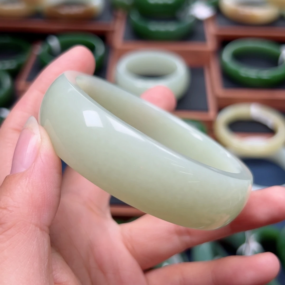 未镶嵌手镯和田玉6061