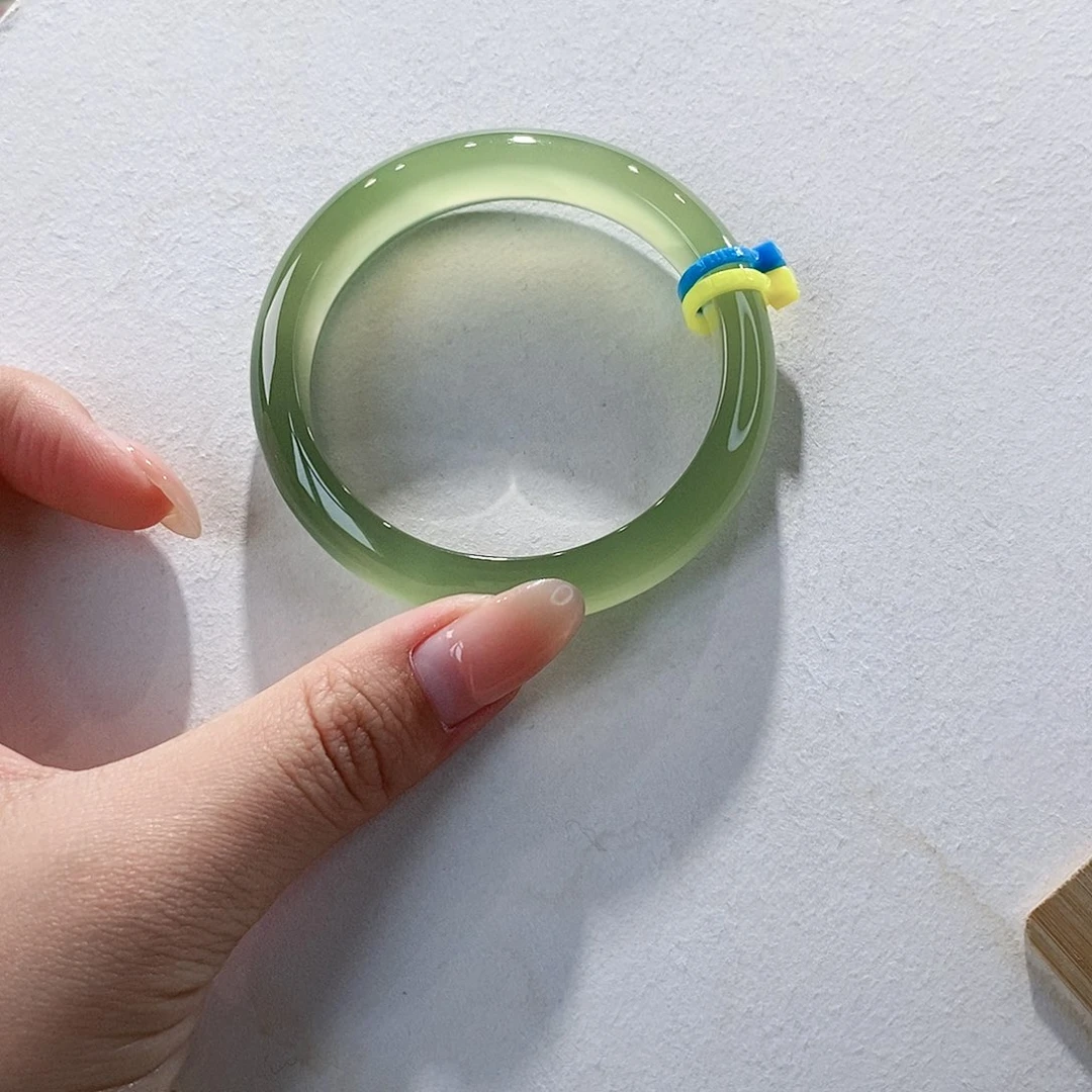 手镯玛瑙/玉髓未镶嵌52