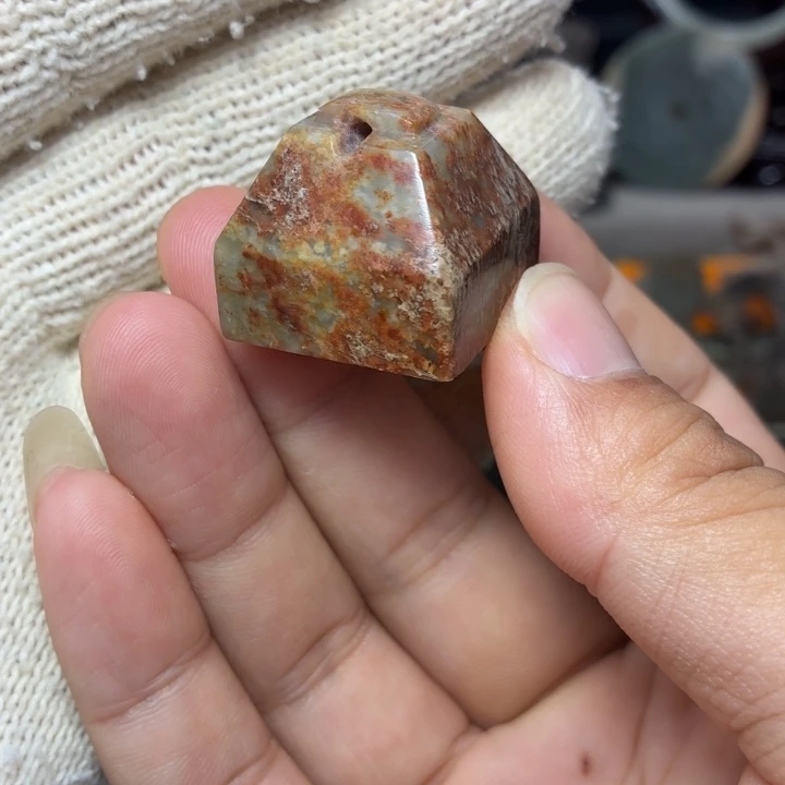 和田玉未镶嵌吊坠(不含链)钟*铎