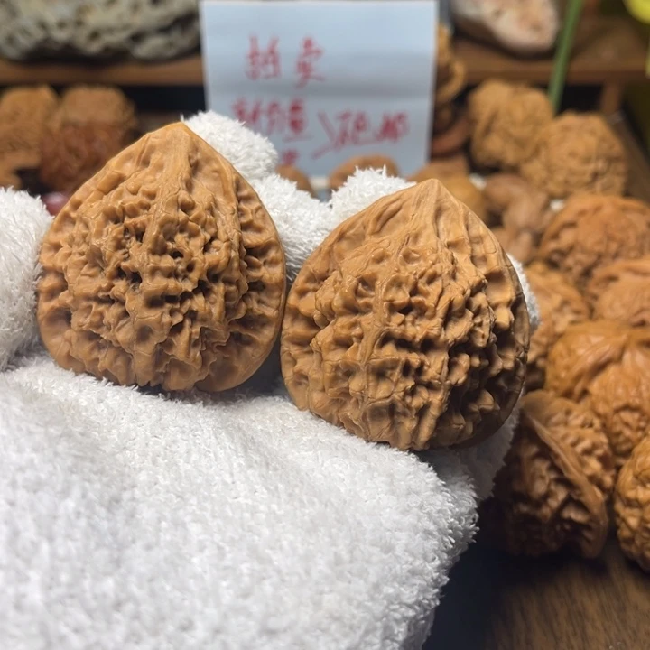 把件文玩核桃麒麟纹官帽【有修】