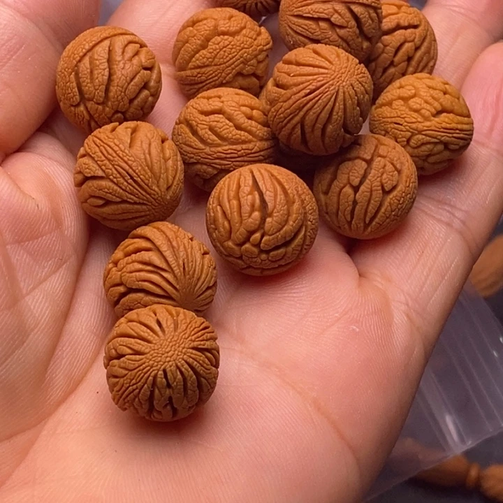 秦岭龙纹桃核手串