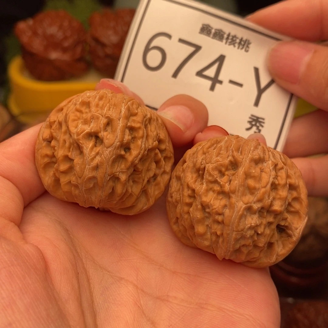 文玩核桃把件正磨37……