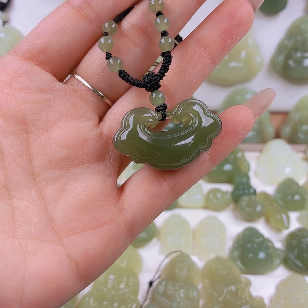 和田玉未镶嵌颈饰35尺寸的