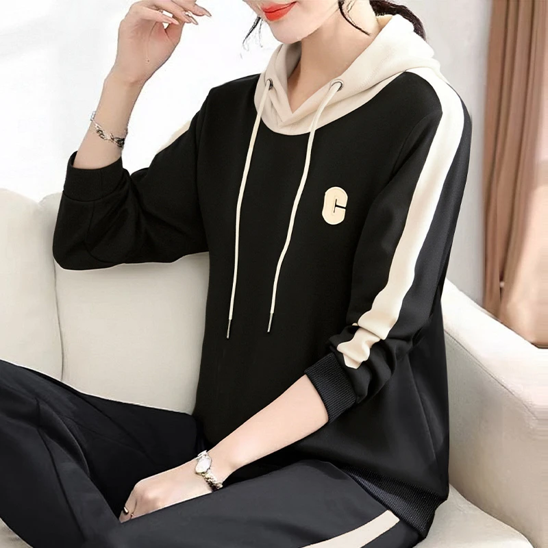 黑色宽松外套女款春秋2025新款洋气长袖上衣大码显瘦连帽卫衣女装