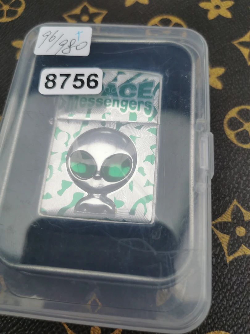 Zippo打火机回血96L贴章外星人-8756