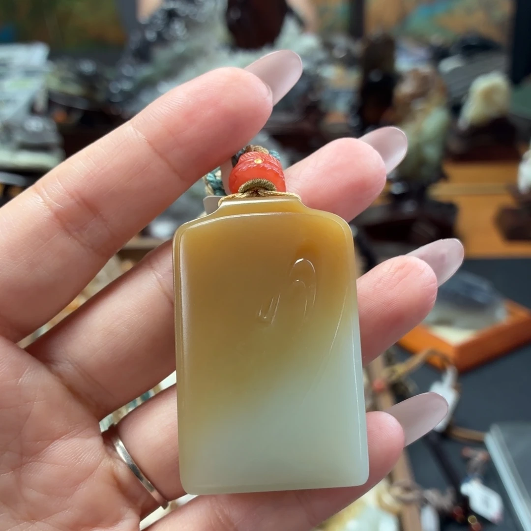 命***颈饰未镶嵌和田玉