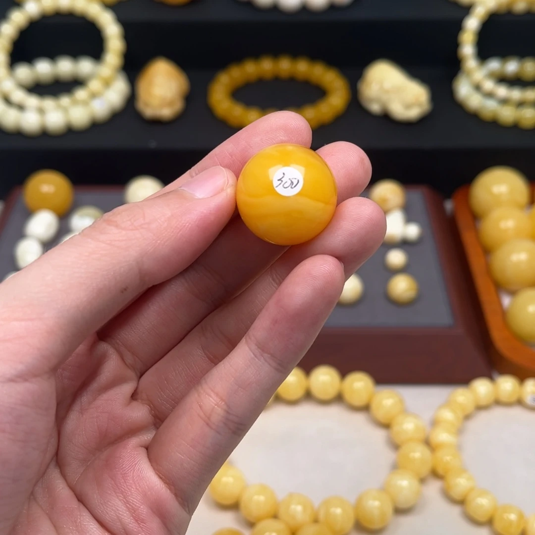 琥珀颈饰未镶嵌鸡油红满蜡单珠21.4mm