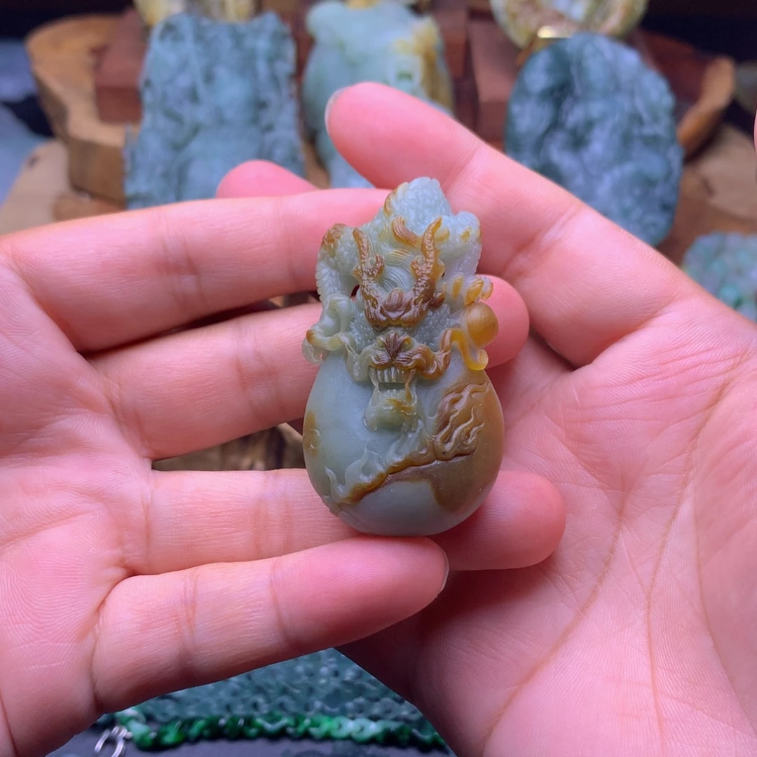 定制翡翠未镶嵌翡翠