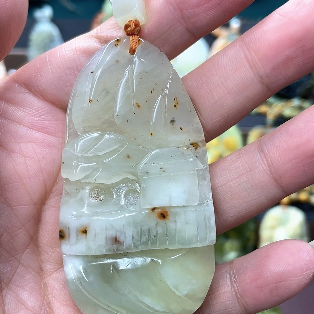 蛇纹石玉颈饰未镶嵌