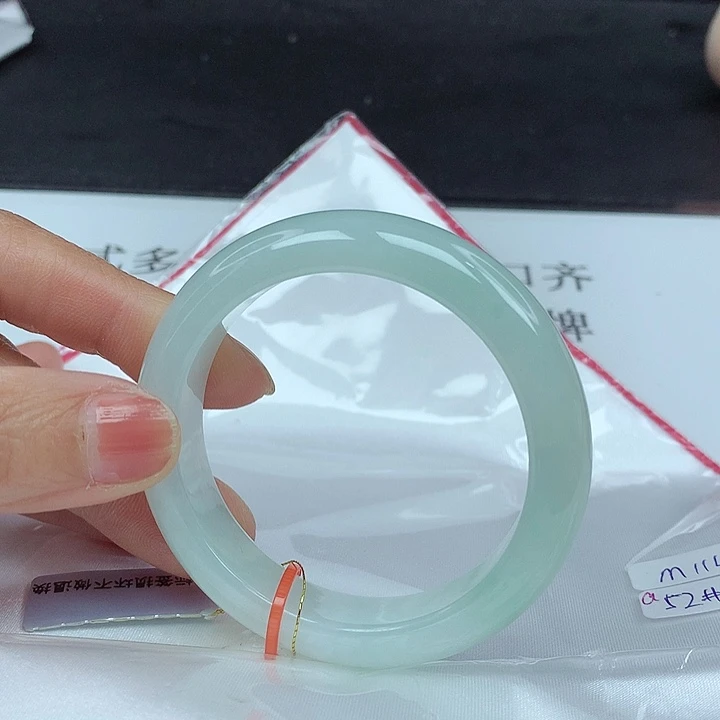 翡翠手镯未镶嵌52圈4090