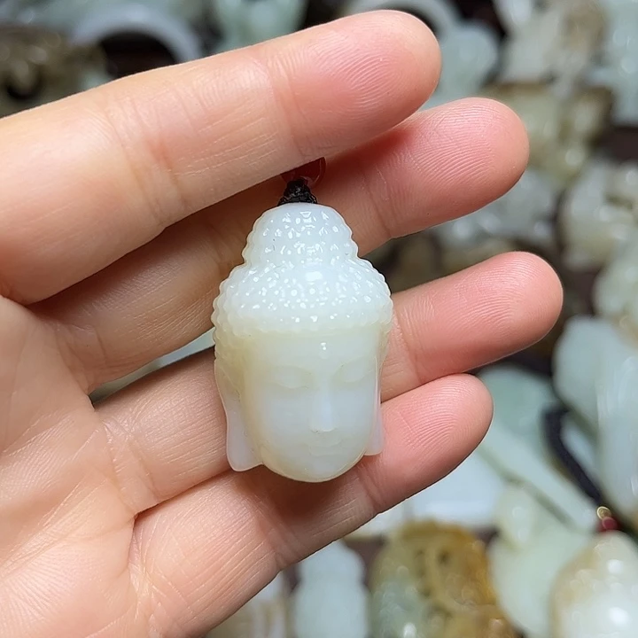 和田玉（糖玉）未镶嵌珠宝奇石