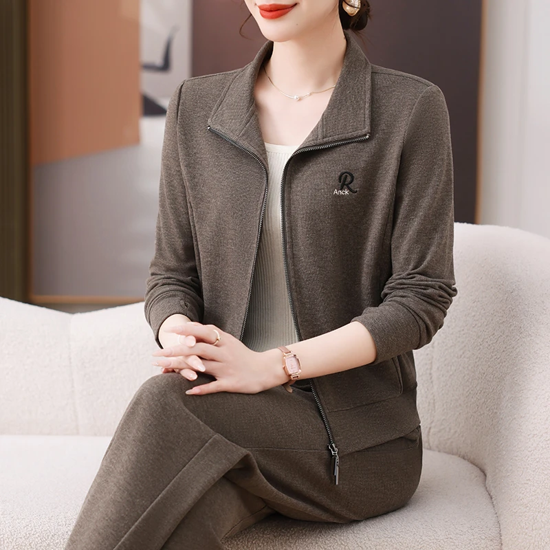休闲运动套装女春秋2025新款时尚洋气减龄50岁卫衣女士旅游两件套